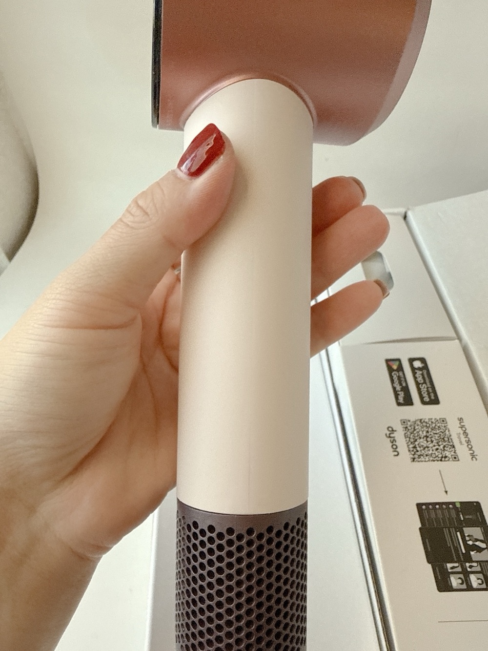 Open box - Dyson Supersonic™ Travel hair dryer (Ceramic pink / Rose gold) - Picture 7 of 14